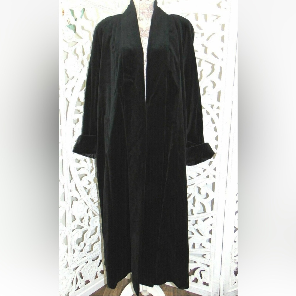 VINTAGE Black Velvet Evening Cape Style Coat Open Front Goth Medium